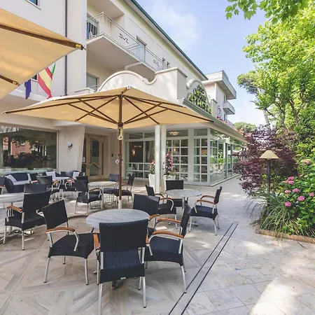 Hotel Athena