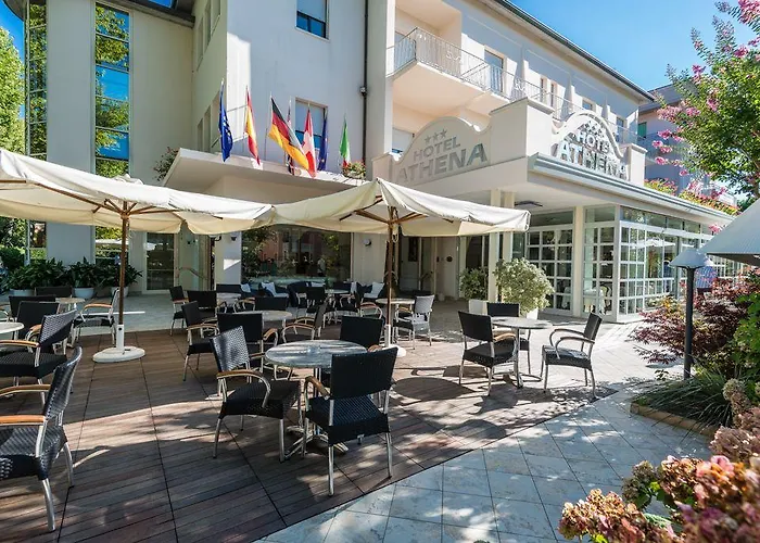 Athena 3* تّشيرفييا