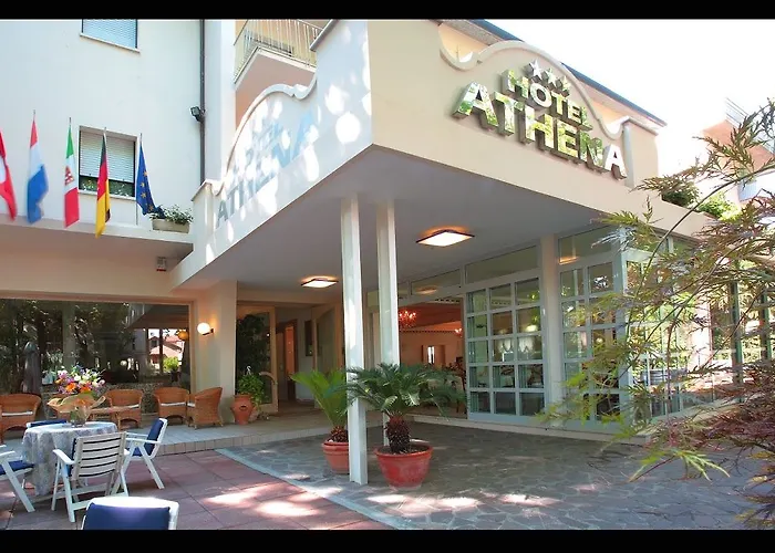 Athena 3* تّشيرفييا