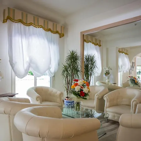 Hotel Athena
