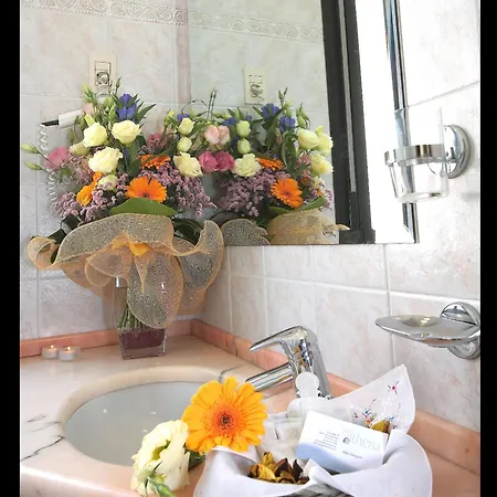 Athena Hotel 3*