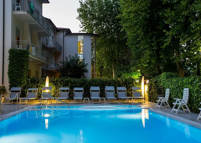 Hotel Athena