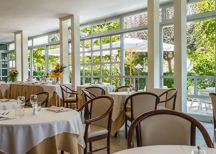 Athena 3* קרביה