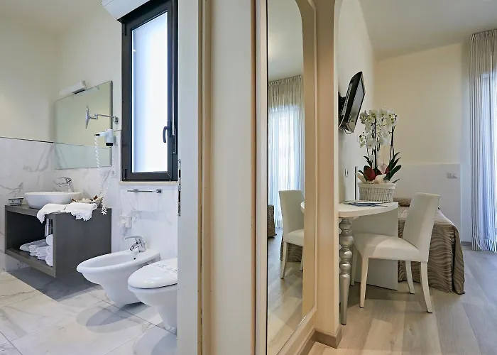 Athena Hotel 3*