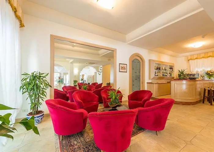Athena Hotel 3*
